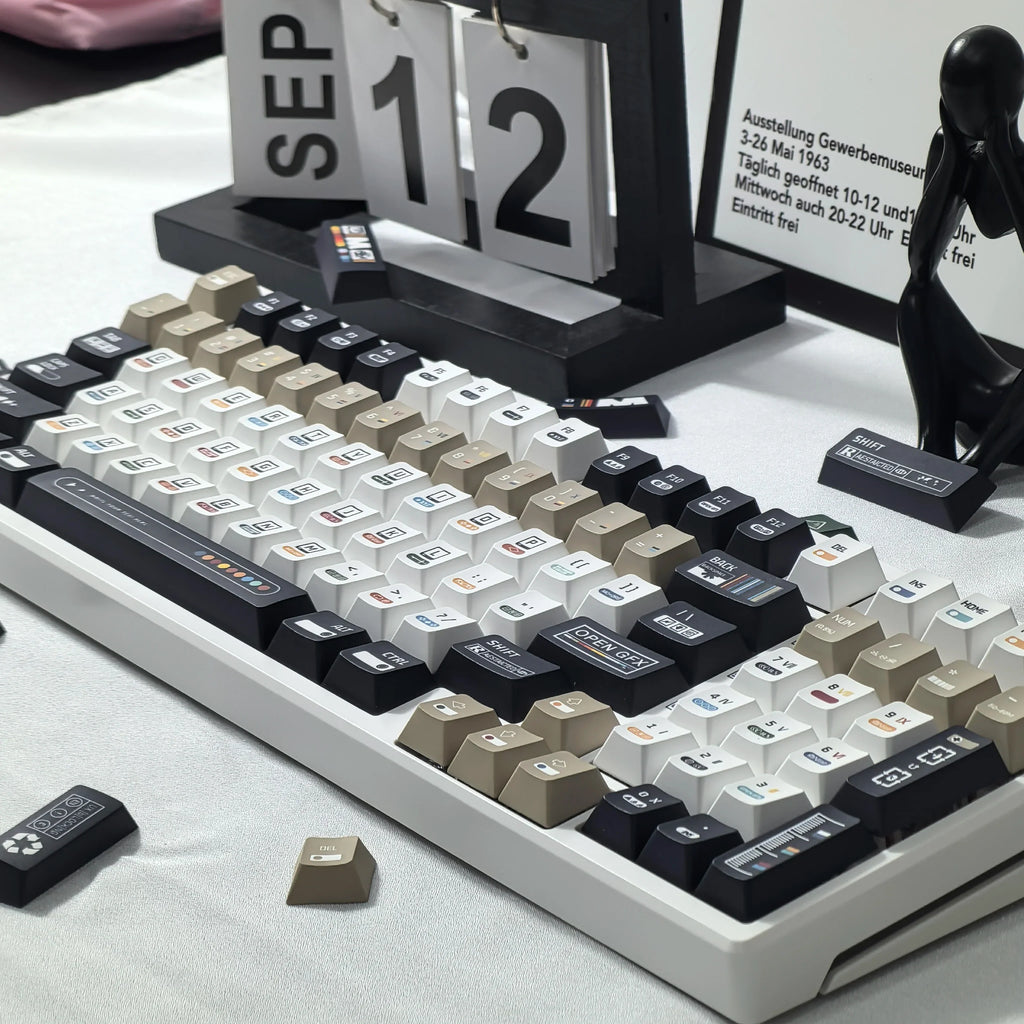 Korean Keycaps Maximalism Theme Keycap 135Keys Cherry Pbt Russian English Retro Keycap Black White Design  “L ”Shape Enter Key