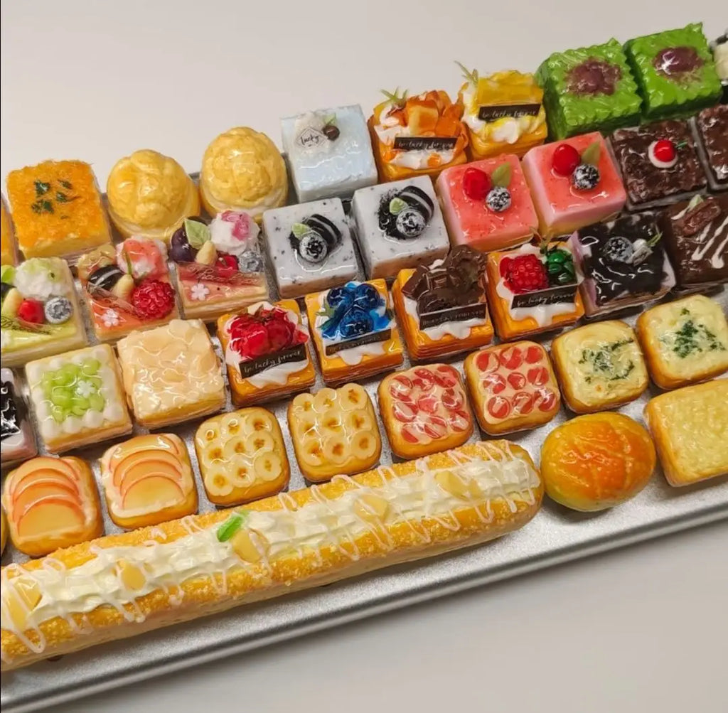 Original Cute Cake Keycap Kawaii Clay Keyboard Caps Custom Handmade Game Artistic Keycaps for Mechanical Keyboard Gift MX Switch